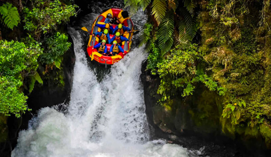 Adrenaline Junkies: 5 New Zealand Adventure Activities You Can't Miss!